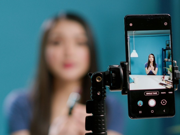 5 Income Streams Every Creator Should Have Running Automatically by End of 2026